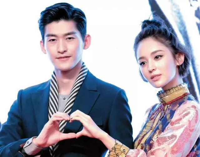 Không phải Trịnh Sảng hay Cổ Lực Na Trát, tổng tài “dầu mỡ” nhất showbiz đang hẹn hò mỹ nhân này?- Ảnh 6. Không phải Trịnh Sảng hay Cổ Lực Na Trát, tổng tài “dầu mỡ” nhất showbiz đang hẹn hò mỹ nhân này?- Ảnh 6.