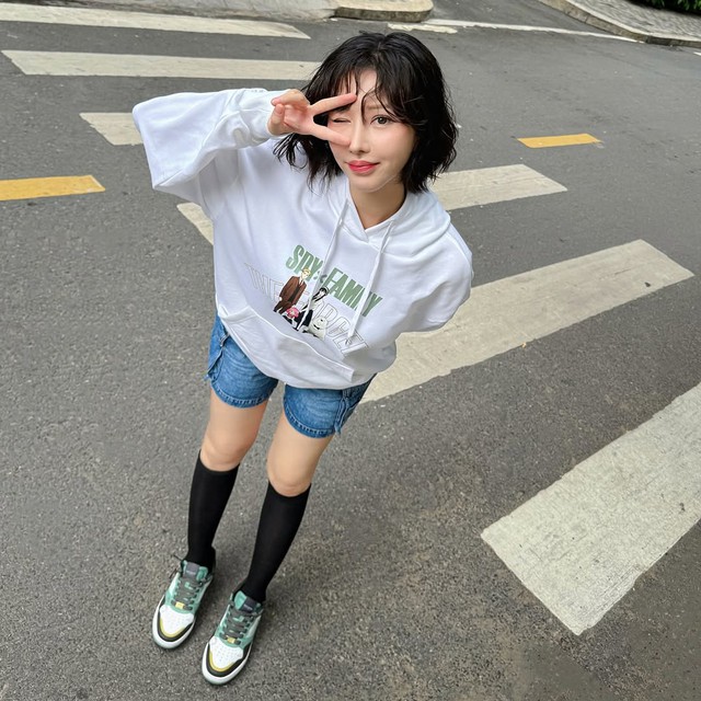 Tóc Tiên gọi MIN bằng "chị", cả cõi mạng đơ người- Ảnh 3. Tóc Tiên gọi MIN bằng "chị", cả cõi mạng đơ người- Ảnh 3.