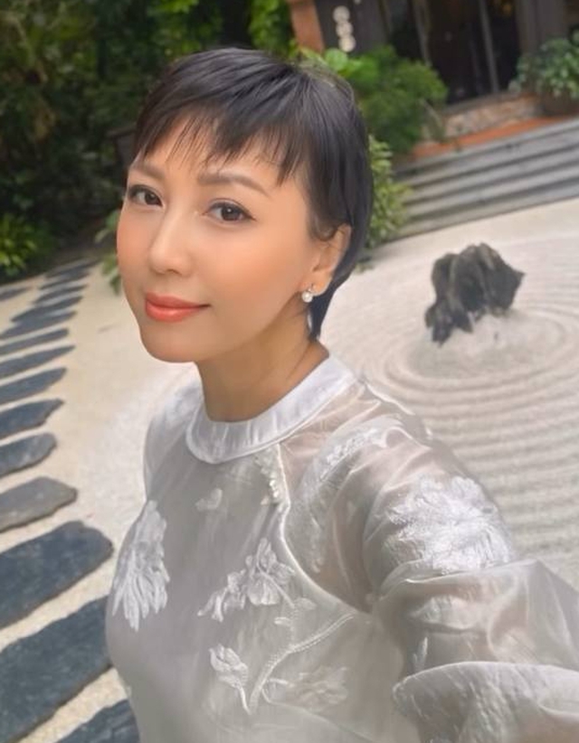 Mẹ Doãn Hải My U50 trẻ trung không tuổi, chẳng hề lép vế khi “đọ sắc” con gái - Top 10 Hoa hậu- Ảnh 1.