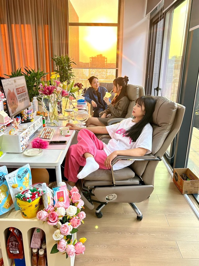 Đi làm đừng chỉ biết chăm chỉ: 5 kiểu cư xử giúp phụ nữ bớt thiệt ở công ty- Ảnh 3.