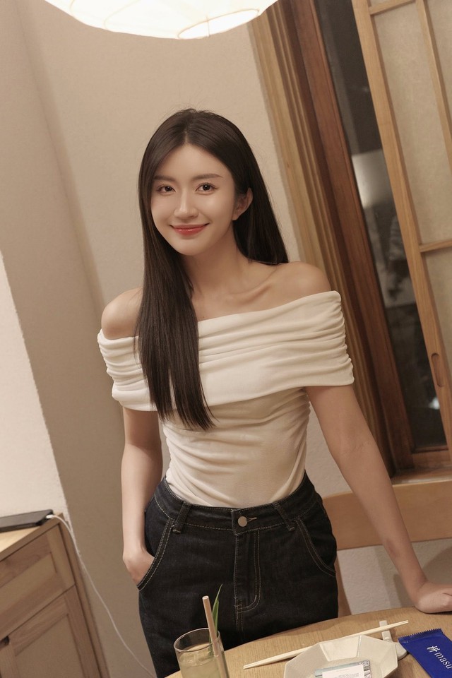 7 gương mặt không app "chấn động" của hội mỹ nhân Việt- Ảnh 23.