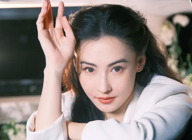 Trương Bá Chi sở hữu 