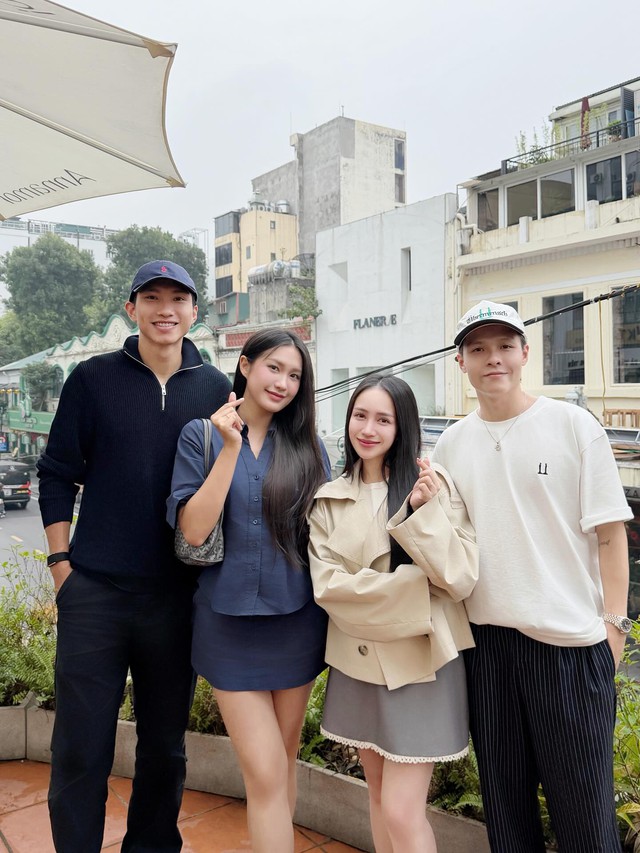 Doãn Hải My khoe chân dài thẳng tắp đọ sắc cùng ái nữ đại gia Minh Nhựa, khí chất tiểu thư gây sốt- Ảnh 2.