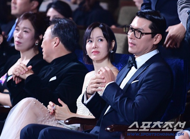 Hyun Bin và Son Ye Jin đang sống 1 cuộc đời như tiểu thuyết- Ảnh 2.