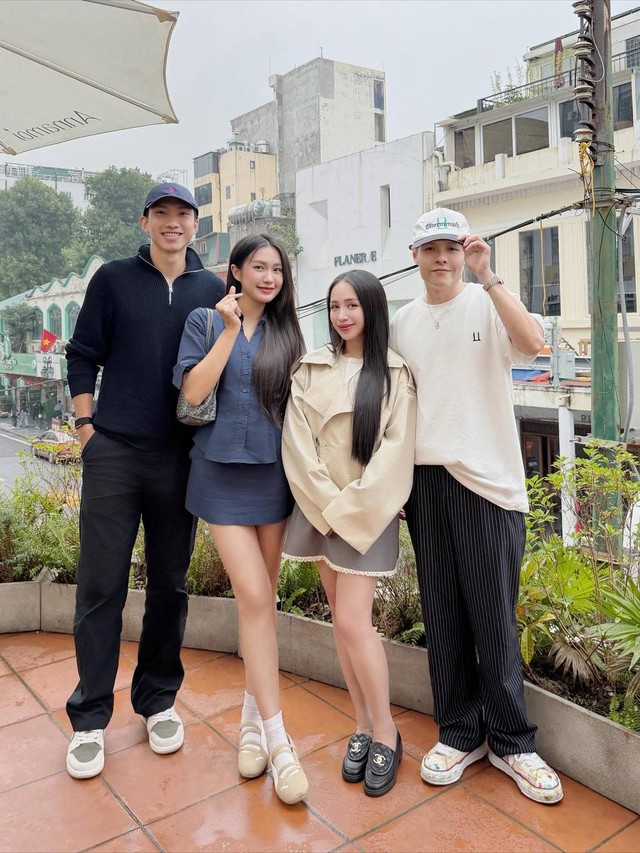 Doãn Hải My khoe chân dài thẳng tắp đọ sắc cùng ái nữ đại gia Minh Nhựa, khí chất tiểu thư gây sốt- Ảnh 1.