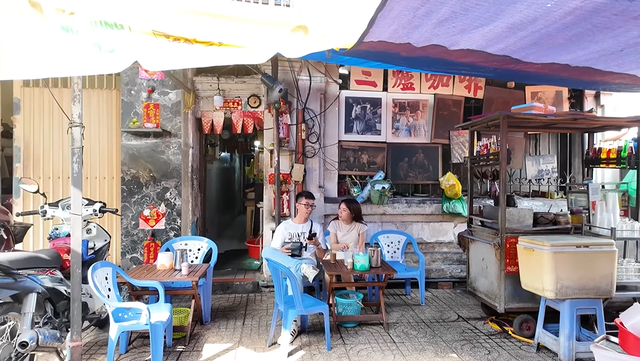 Sự thật về chợ nhà giàu 100 năm bán giá đắt đỏ vẫn có khách nườm nượp tại TPHCM- Ảnh 10. Sự thật về chợ nhà giàu 100 năm bán giá đắt đỏ vẫn có khách nườm nượp tại TPHCM- Ảnh 10.