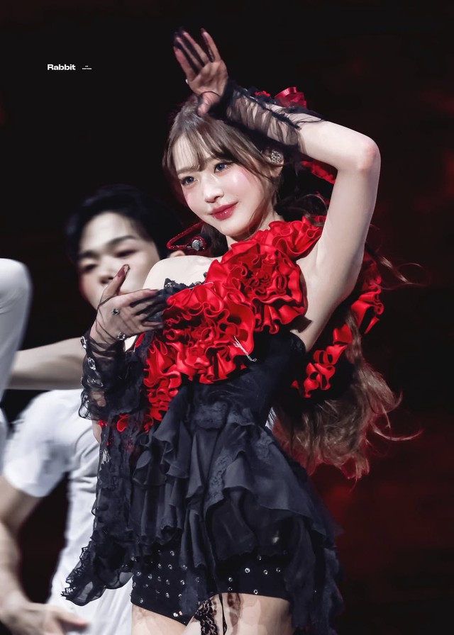 "Công chúa Kpop" nhảy xấu hát nhép, chưa đủ "trình" tách nhóm- Ảnh 8. "Công chúa Kpop" nhảy xấu hát nhép, chưa đủ "trình" tách nhóm- Ảnh 8.