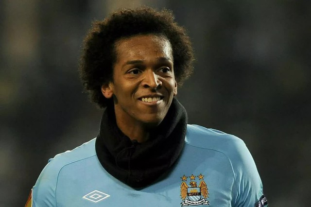 Cầu thủ nổi tiếng có 8 con thì 6 người con ngoài giá thú, 4 lần bị bắt giữ vì nợ tiền chu cấp- Ảnh 1.