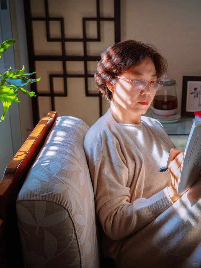 Sự thật phũ phàng về tuổi già: Hóa ra “dưỡng lão” chẳng thể trông chờ ai ngoài chính mình- Ảnh 1.