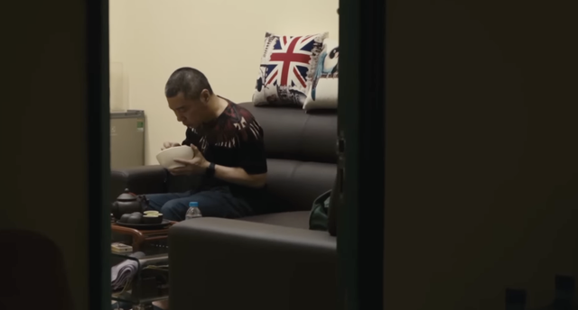 Con gái nghệ sĩ Công Lý: "Bố khóc khi thấy tôi nhưng không nhớ tên tôi"- Ảnh 1.