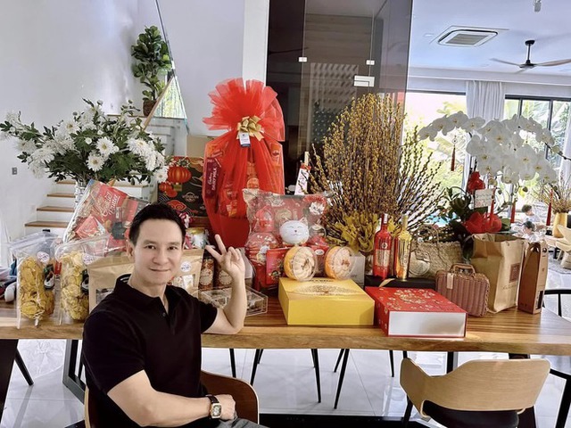 Nghệ sĩ U60 giàu nhất miền Tây, cả nước yêu quý ủng hộ- Ảnh 15. Nghệ sĩ U60 giàu nhất miền Tây, cả nước yêu quý ủng hộ- Ảnh 15.