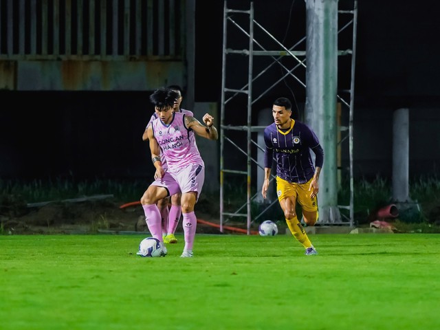 Đoàn Văn Hậu trở lại- Ảnh 1. Đoàn Văn Hậu trở lại- Ảnh 1.