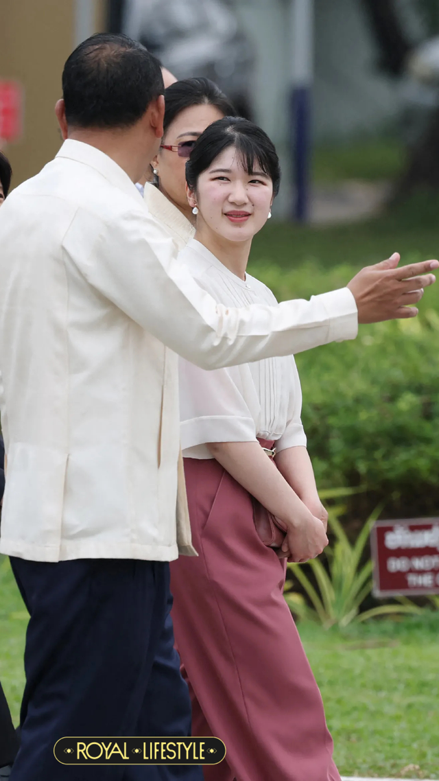 Công chúa Aiko tỏa sáng nhưng không được thừa kế ngai vàng?- Ảnh 3.