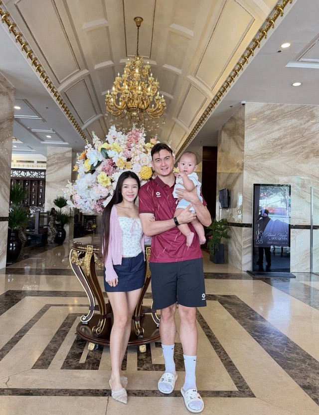 Cuộc sống hôn nhân của Đặng Văn Lâm và Yến Xuân thay đổi hoàn toàn sau 1 năm- Ảnh 2. Cuộc sống hôn nhân của Đặng Văn Lâm và Yến Xuân thay đổi hoàn toàn sau 1 năm- Ảnh 2.