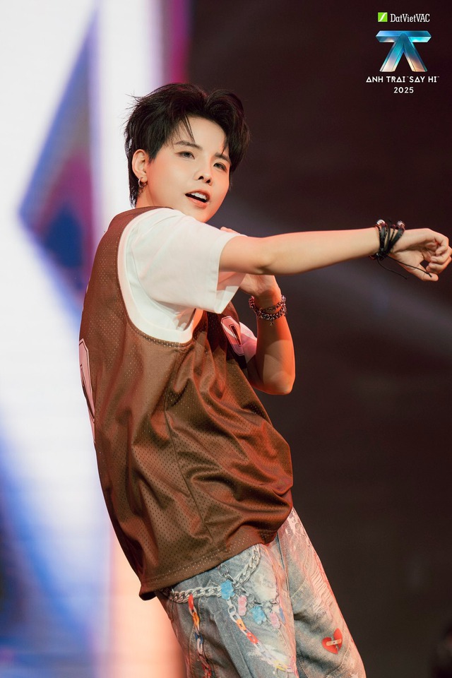 Vũ Cát Tường đang dập lửa hay “đổ thêm dầu vào lửa” drama lớn nhất Say Hi mùa 2 đấy?- Ảnh 1.
