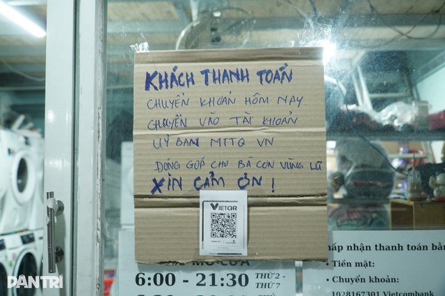 Không ngờ có ngày số tài khoản MTTQ lại được dán ở đây!- Ảnh 3.