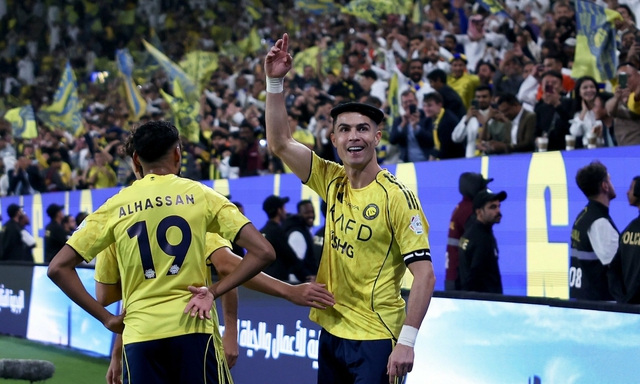 Ronaldo lập siêu phẩm "xe đạp chổng ngược"- Ảnh 2.