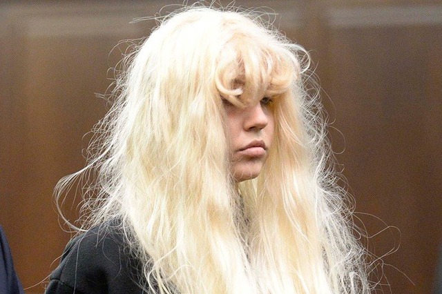 Tin sốc: Nữ hoàng phim teen lộ video trong bồn tắm, mang thai với “ông trùm” khi mới 13 tuổi?- Ảnh 5. Tin sốc: Nữ hoàng phim teen lộ video trong bồn tắm, mang thai với “ông trùm” khi mới 13 tuổi?- Ảnh 5.