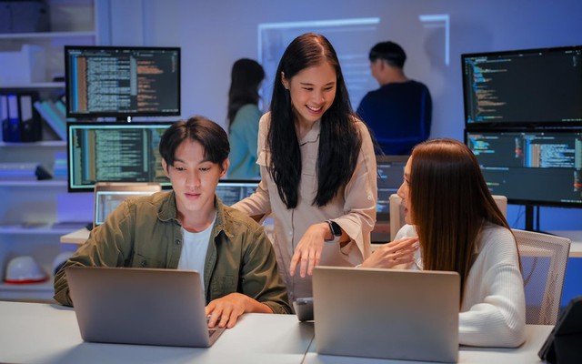 5 nghề được săn đón trong năm 2026, 1 kỹ năng dự báo “hái ra tiền”- Ảnh 1.