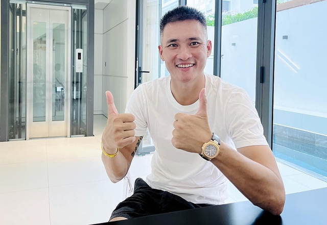 Vì sao Công Vinh ra nông nỗi này?- Ảnh 5. Vì sao Công Vinh ra nông nỗi này?- Ảnh 5.