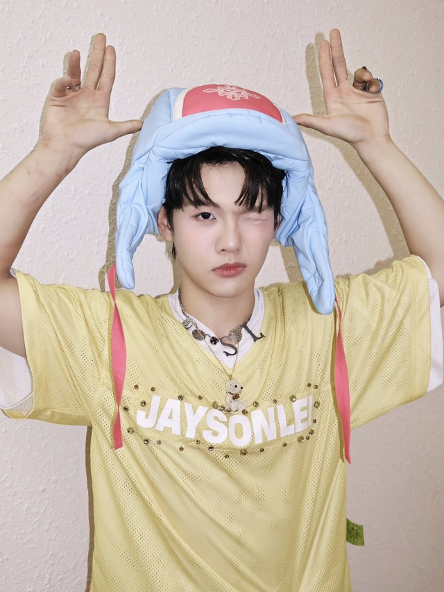 Mỹ nam nhảy đẹp nhất Say Hi khiến em trai Quang Hùng "lên bờ xuống ruộng" là ai?- Ảnh 1. Mỹ nam nhảy đẹp nhất Say Hi khiến em trai Quang Hùng "lên bờ xuống ruộng" là ai?- Ảnh 1.