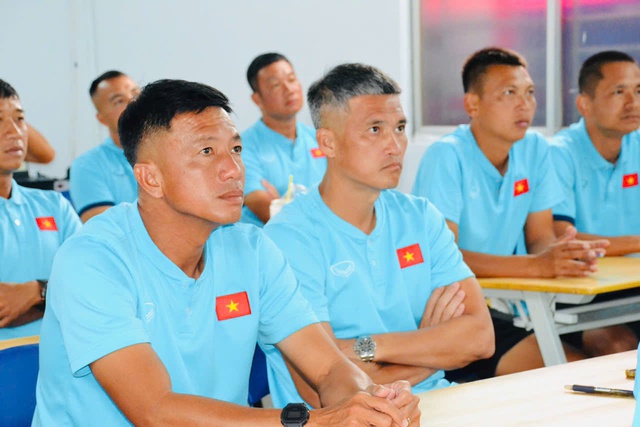 Có ai tin đây là Công Vinh không, dụi mắt không nhận ra- Ảnh 2.