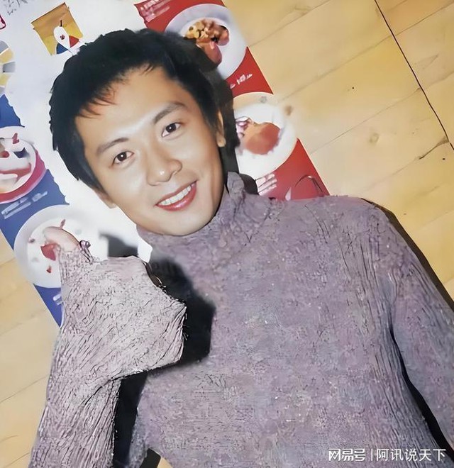 Thiếu gia đào hoa, ăn chơi bậc nhất showbiz bất ngờ xuống tóc đi tu- Ảnh 3. Thiếu gia đào hoa, ăn chơi bậc nhất showbiz bất ngờ xuống tóc đi tu- Ảnh 3.