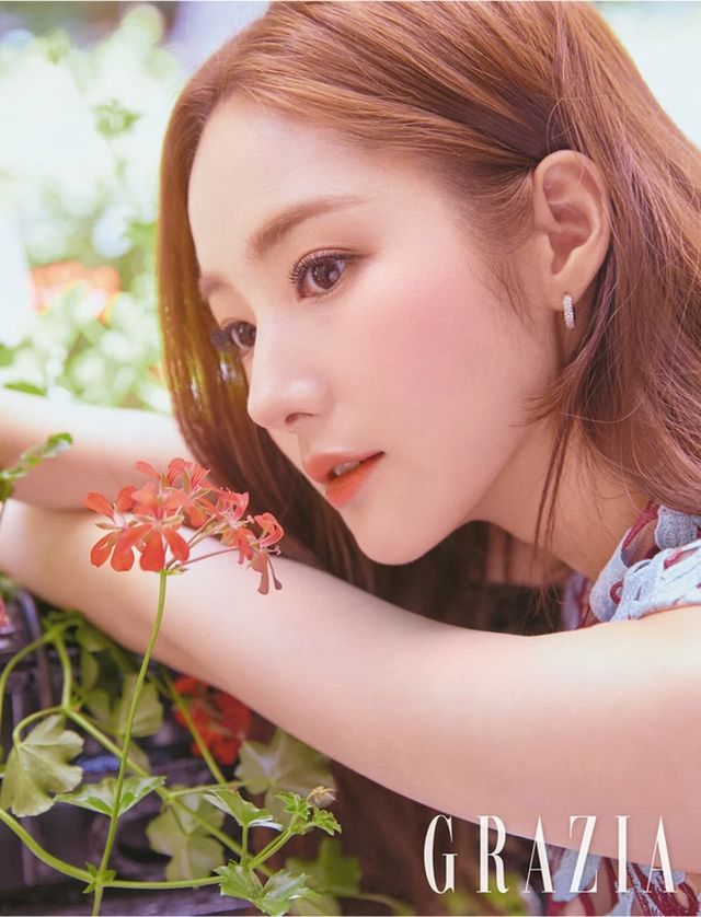 Hết cứu nổi Park Min Young- Ảnh 2. Hết cứu nổi Park Min Young- Ảnh 2.