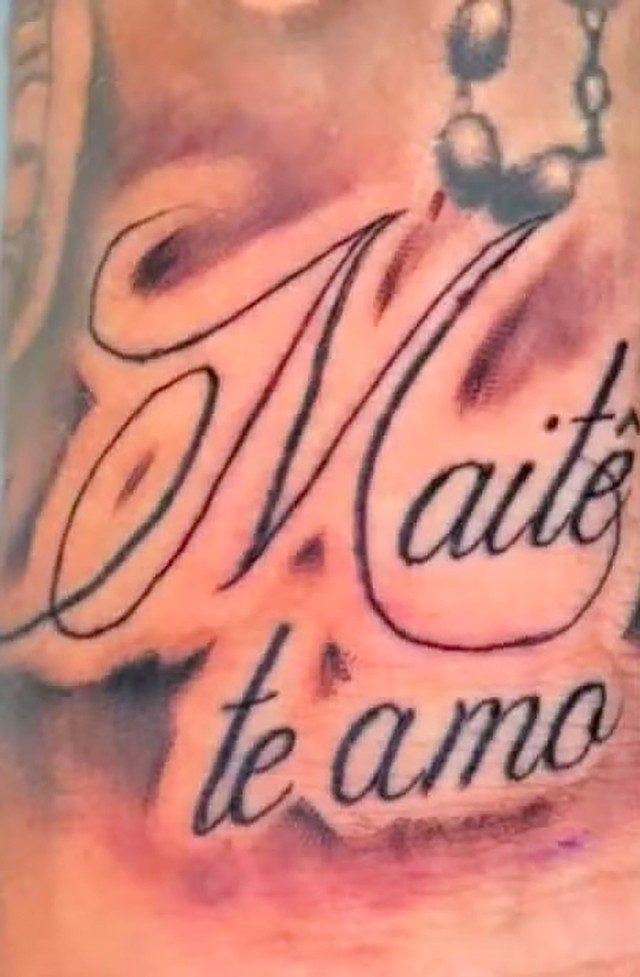 Hào hứng xăm tên con gái lên tay, cầu thủ V. sụp đổ vì "cú plot twist" ADN: Cha ruột đứa bé là… anh shipper- Ảnh 2. Hào hứng xăm tên con gái lên tay, cầu thủ V. sụp đổ vì "cú plot twist" ADN: Cha ruột đứa bé là… anh shipper- Ảnh 2.