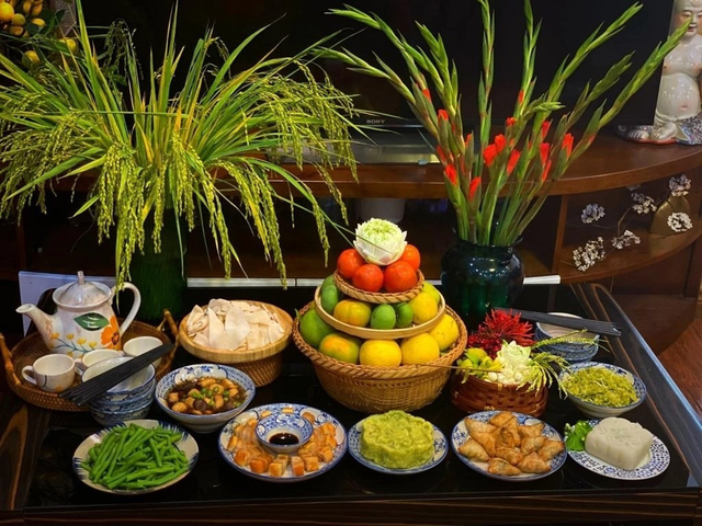 3 điều kiêng kị khi thắp hương Rằm tháng 10 Âm lịch- Ảnh 1.