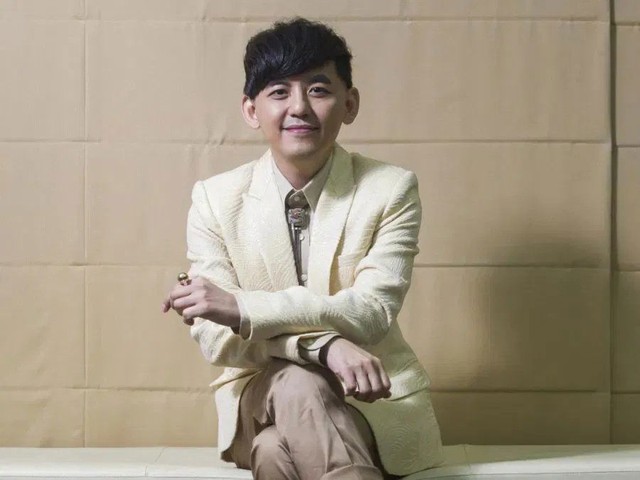 MC quốc dân tàng trữ hàng ngàn clip và ảnh khiêu dâm trẻ em, nhận bản án gây phẫn nộ- Ảnh 4. MC quốc dân tàng trữ hàng ngàn clip và ảnh khiêu dâm trẻ em, nhận bản án gây phẫn nộ- Ảnh 4.