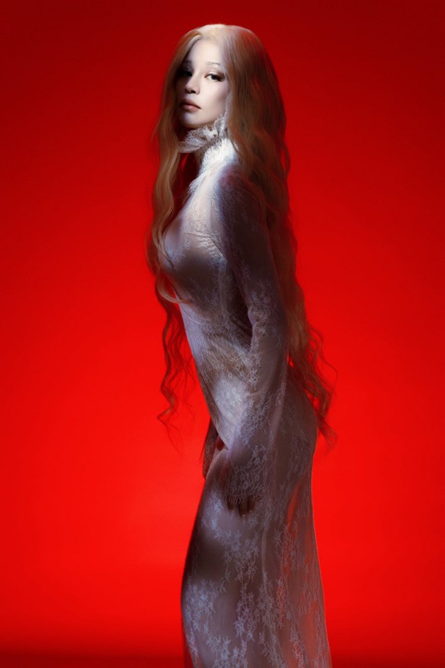 “Thích cái cách nữ ca sĩ đẹp chấp 10 Hoa hậu quay lưng với khán giả”- Ảnh 12.