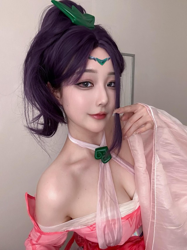 Nữ BLV siêu gợi cảm của LMHT hóa thân thành Janna "cực mượt"- Ảnh 5.