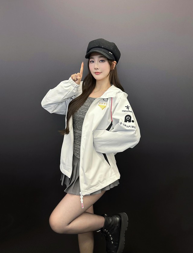 Từ khi rời LPL English thì danh tiếng của cô cũng có chiều hướng phát triển thêm