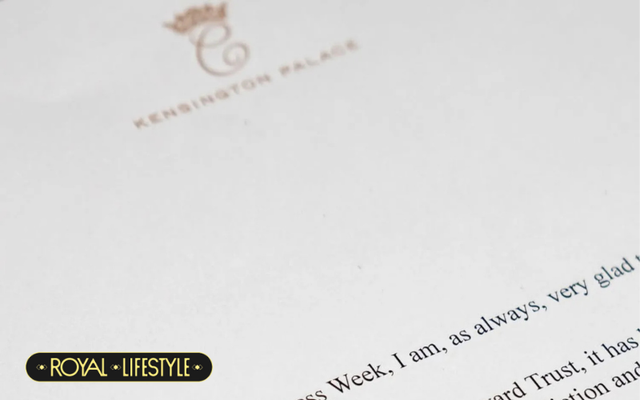 Lộ diện chữ ký hiếm hoi của Vương phi Kate- Ảnh 2.