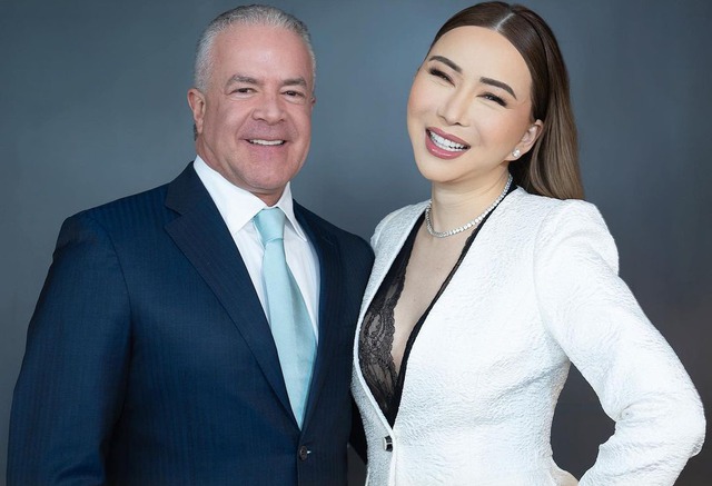 Lật tẩy cuộc đào tẩu cùng 4.900 tỷ của nữ tỷ phú Hoa hậu Hoàn vũ, "trùm cuối" đứng sau lộ diện- Ảnh 2. Lật tẩy cuộc đào tẩu cùng 4.900 tỷ của nữ tỷ phú Hoa hậu Hoàn vũ, "trùm cuối" đứng sau lộ diện- Ảnh 2.