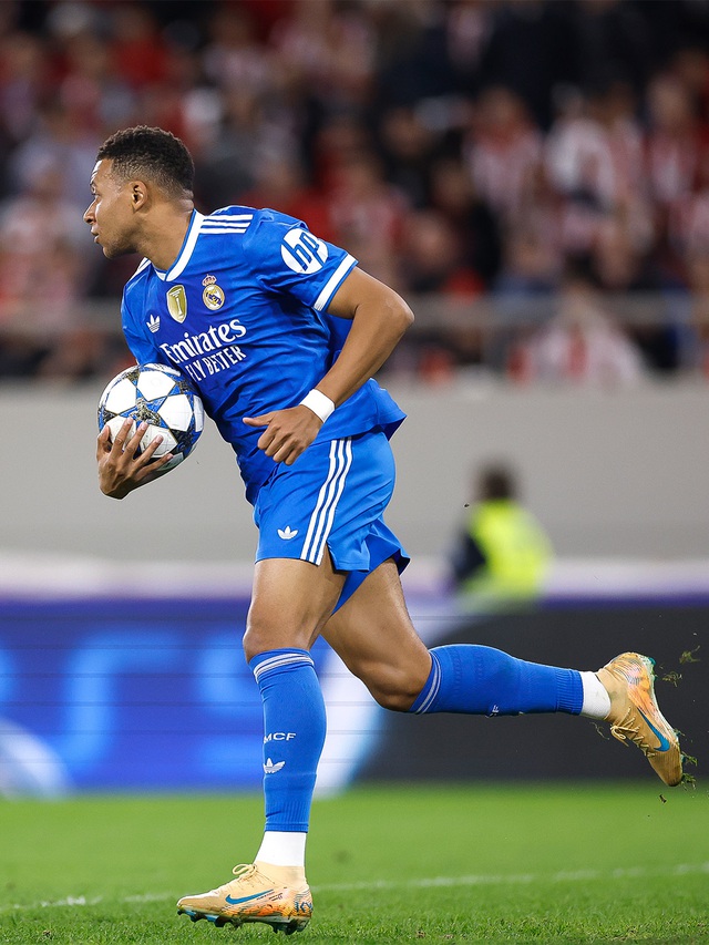 Mbappe vượt Ronaldo- Ảnh 1.