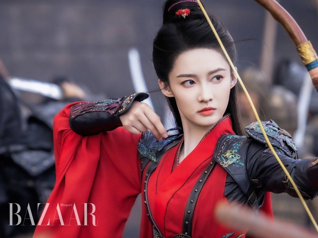 10 nữ tướng quân đẹp nhất Trung Quốc: Triệu Vy bét bảng, hạng 1 khí thế vang danh thiên hạ- Ảnh 2.