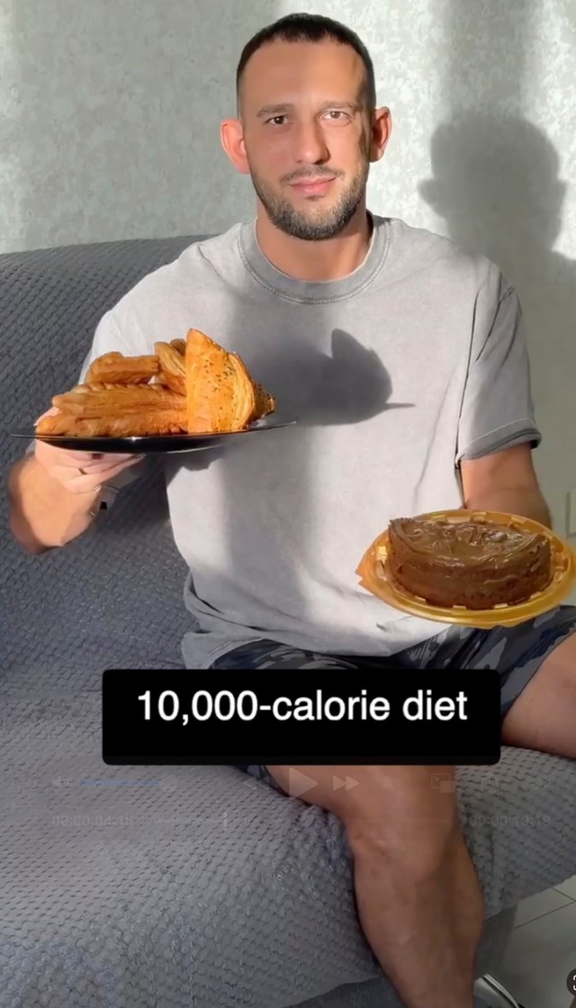 Tăng 20kg cực đoan để làm content, HLV người thể hình đột ngột tử vong- Ảnh 1. Tăng 20kg cực đoan để làm content, HLV người thể hình đột ngột tử vong- Ảnh 1.