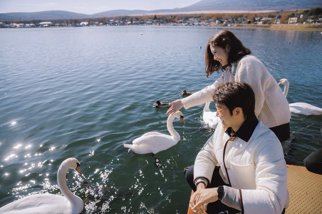 Quá mê đôi vợ chồng đẹp nhất vũ trụ VFC: Visual "tuyệt đối điện ảnh", chemistry nhìn là yêu luôn!- Ảnh 12. Quá mê đôi vợ chồng đẹp nhất vũ trụ VFC: Visual "tuyệt đối điện ảnh", chemistry nhìn là yêu luôn!- Ảnh 12.