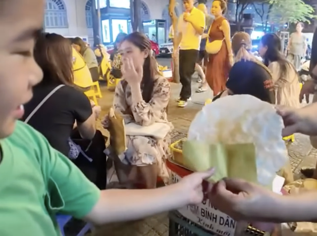 3 lần Việt Nam làm khách Nhật "tan chảy": Từ mất hộ chiếu đến màn cảnh báo gây sốt mạng- Ảnh 4. 3 lần Việt Nam làm khách Nhật "tan chảy": Từ mất hộ chiếu đến màn cảnh báo gây sốt mạng- Ảnh 4.