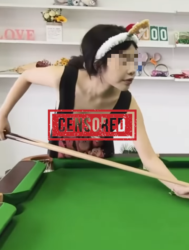 Chơi bida nhưng diện đồ không phù hợp, kênh Instagram vẫn hút hơn 1,3 triệu follow, dấy lên quan ngại về content độc hại- Ảnh 3. Chơi bida nhưng diện đồ không phù hợp, kênh Instagram vẫn hút hơn 1,3 triệu follow, dấy lên quan ngại về content độc hại- Ảnh 3.