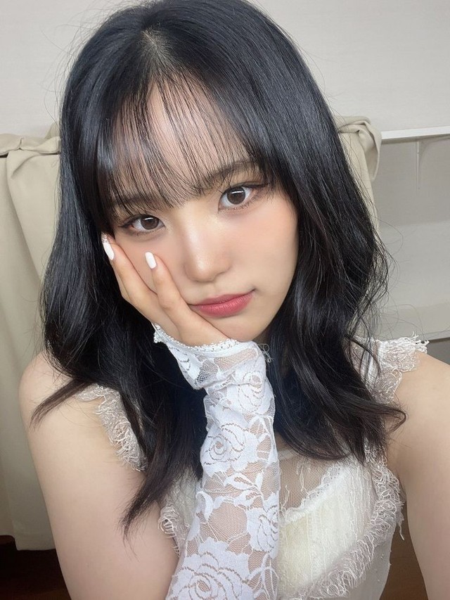 Nữ ca sĩ 20 tuổi hạ sinh cặp sinh đôi, bé phải thở máy gấp- Ảnh 5. Nữ ca sĩ 20 tuổi hạ sinh cặp sinh đôi, bé phải thở máy gấp- Ảnh 5.