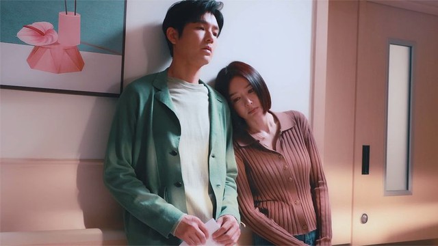 Khán giả ồ ạt tẩy chay, đòi gỡ gấp phim của Chung Hán Lương vì trái với luân thường đạo lý- Ảnh 1. Khán giả ồ ạt tẩy chay, đòi gỡ gấp phim của Chung Hán Lương vì trái với luân thường đạo lý- Ảnh 1.