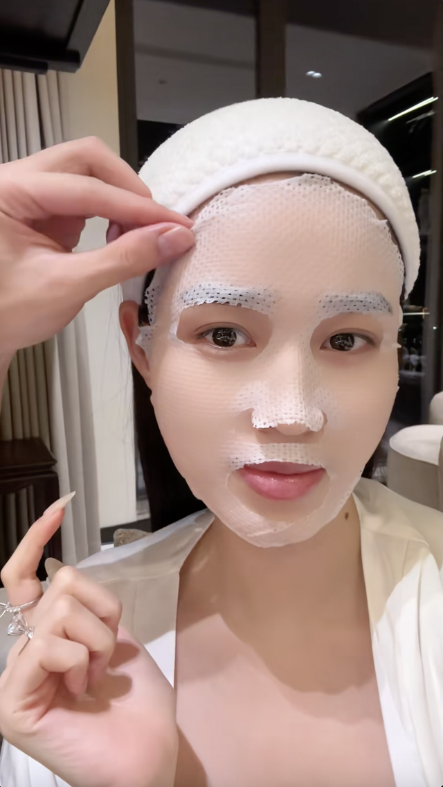 Cách nổi tiếng kì lạ của Tổng giám đốc Viết Vương- Ảnh 1. Cách nổi tiếng kì lạ của Tổng giám đốc Viết Vương- Ảnh 1.