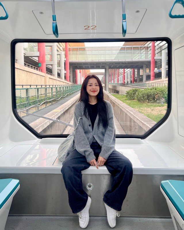 Không thể không mê style mùa đông của Chi Pu- Ảnh 8.