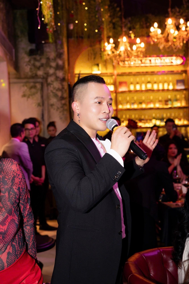 Vũ Khắc Tiệp bị "ném đá" vì bài đăng gây sốc về Trương Ngọc Ánh- Ảnh 2.