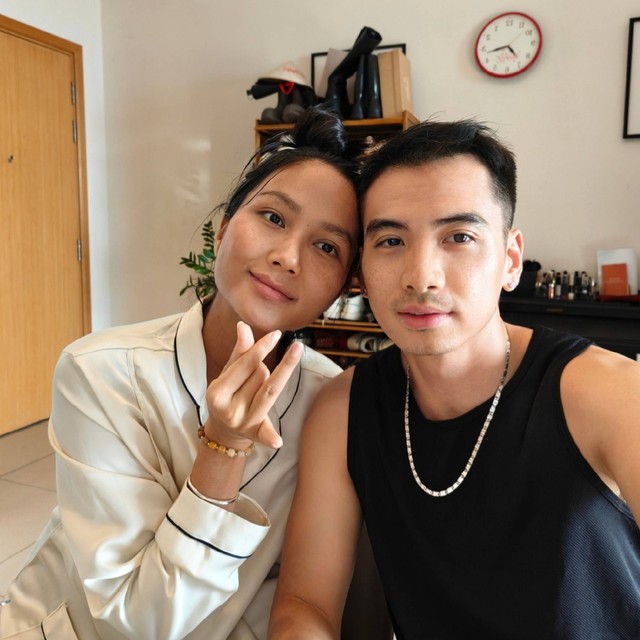 Vợ chồng H'Hen Niê xin lỗi- Ảnh 4. Vợ chồng H'Hen Niê xin lỗi- Ảnh 4.