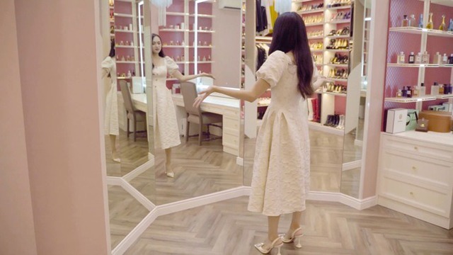 Phi vụ ngốn 10 tỷ của Hoa hậu Hương Giang- Ảnh 20. Phi vụ ngốn 10 tỷ của Hoa hậu Hương Giang- Ảnh 20.