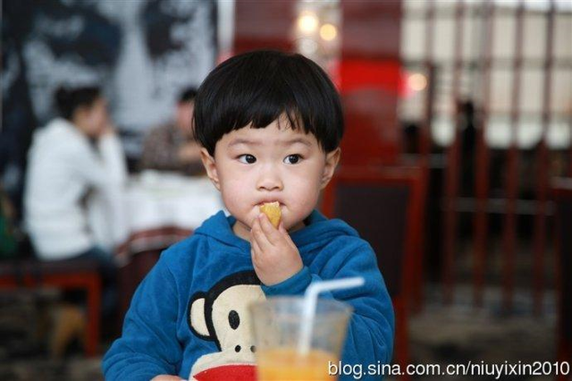 3 dấu hiệu cho thấy con bạn đang "thối não": Rất nguy hiểm chứ không phải trò đùa!- Ảnh 1. 3 dấu hiệu cho thấy con bạn đang "thối não": Rất nguy hiểm chứ không phải trò đùa!- Ảnh 1.